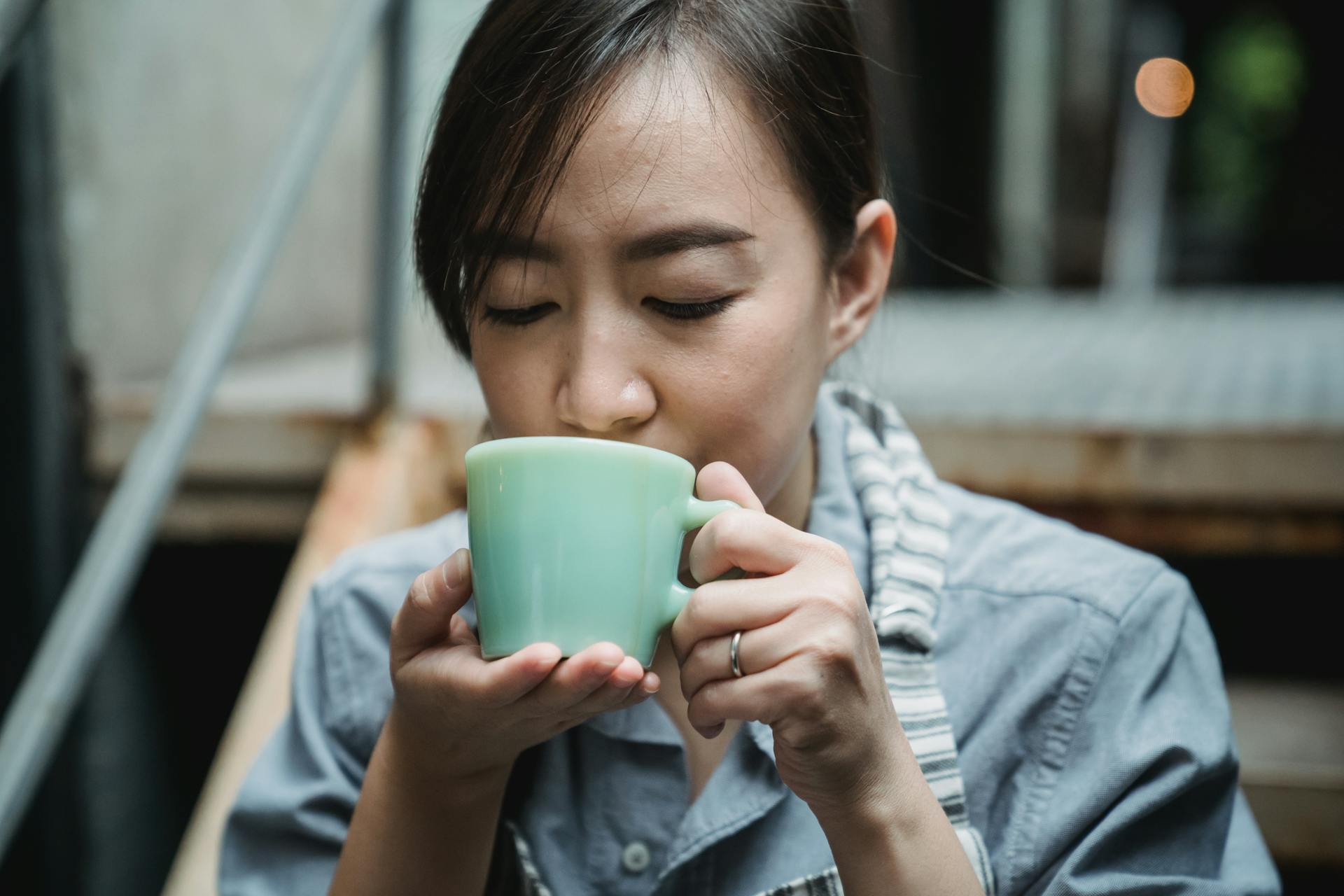 Brewing jasmine tea